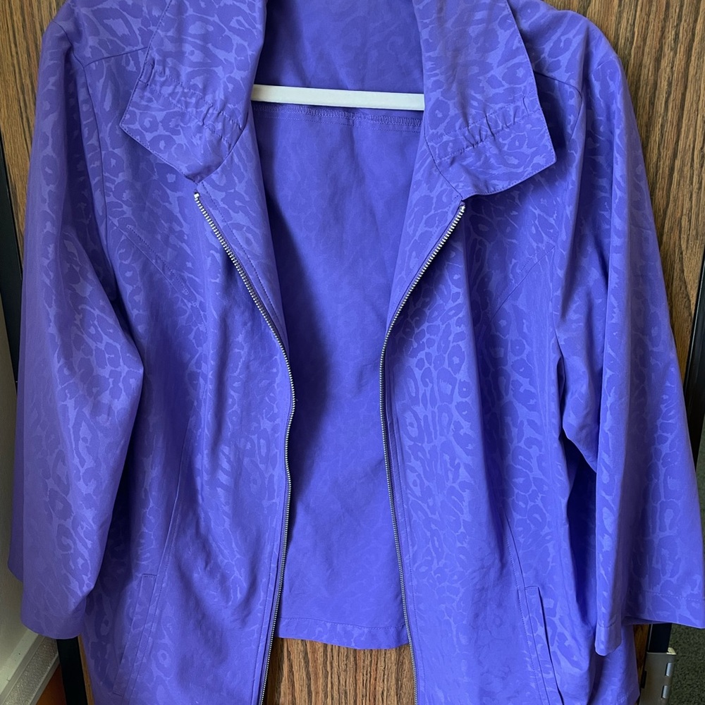 Chicos light weight jacket
